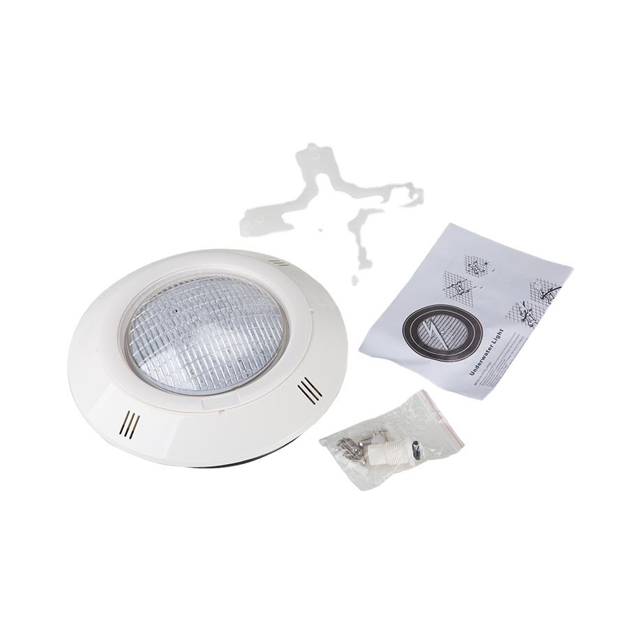 ماء تحت ضوء الماء 