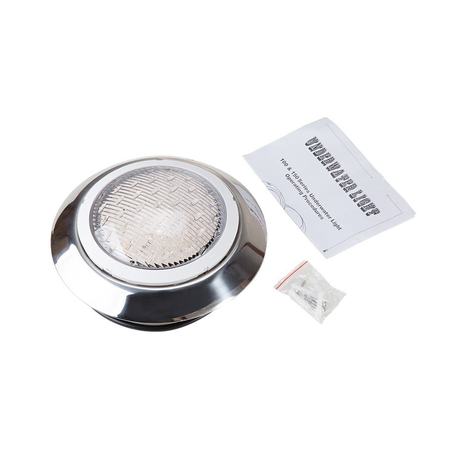 الحبل تحت ضوء الماء 